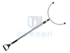 防暴鋼叉的使用方法新鮮出爐啦！