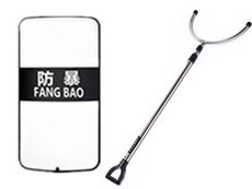 交警執(zhí)法中應(yīng)該如何使用警用裝備？